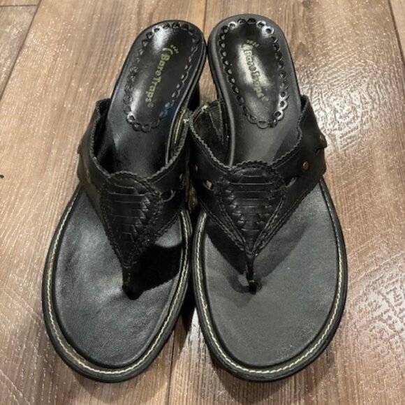 BARE TRAPS * BLACK Leather WEDGE Flip Flops SANDALS studs & cut-outs ~ 7.5 / 8 - Picture 1 of 12